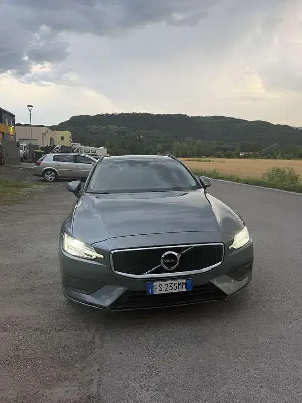 Usata Volvo V60 Business Edition 190 CV (139 kW) 2018 Station wagon