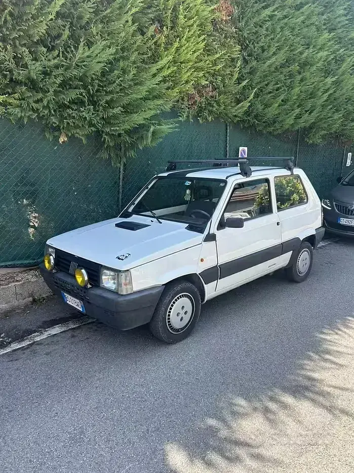 Usata Fiat Panda Young 54 CV (39 kW) 2001 Bianco Berlina