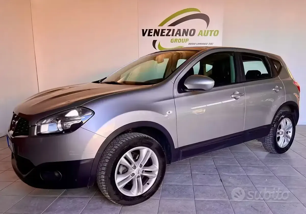 Usata Nissan Qashqai Tekna 110 CV (80 kW) 2013 Grigio SUV