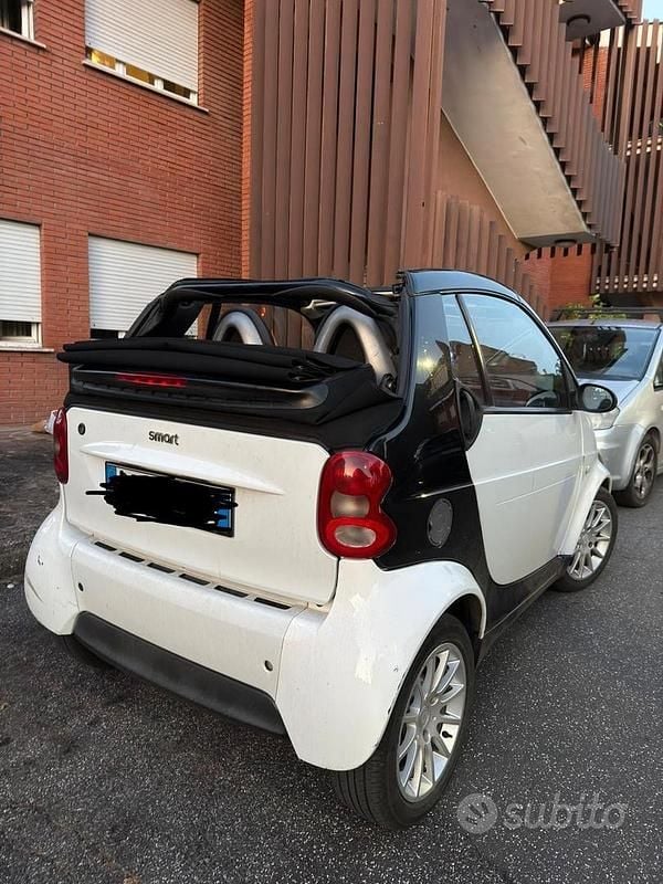Usata Smart ForTwo Cabrio Pure 61 CV (44 kW) 2004 Bianco Cabrio
