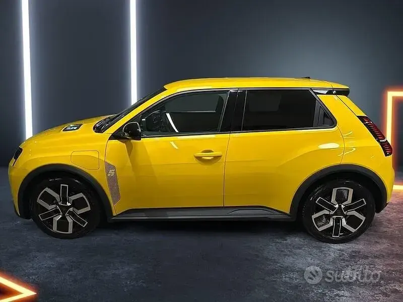 Nuova Renault 5 E-Tech Techno 88 kW (120 CV) 2026 Berlina