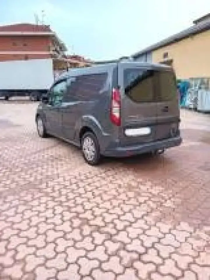 Usata Ford Transit Connect 116 CV (85 kW) 2015 Grigio scuro Monovolume
