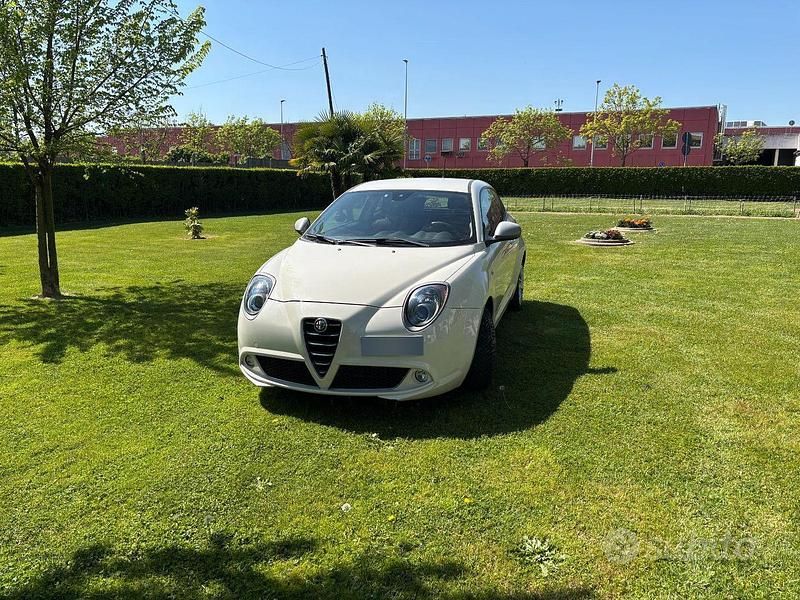 Usata Alfa Romeo MiTo 78 CV (57 kW) 2016 Bianco Utilitaria