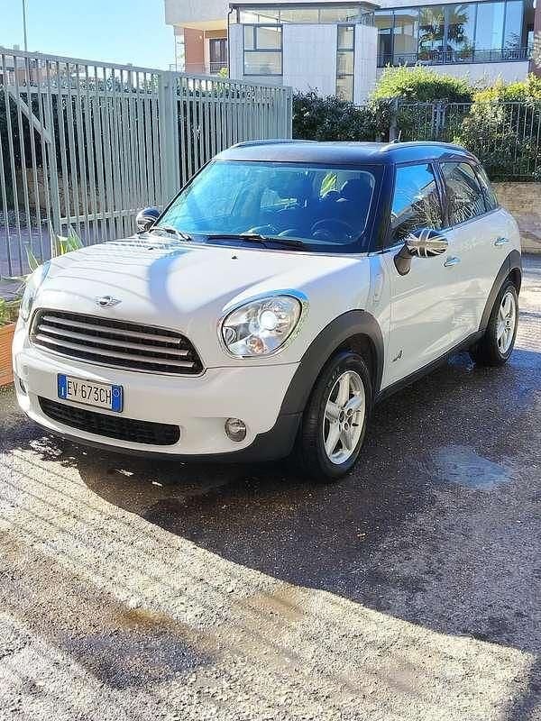 Bianco Usata 2014 Mini Cooper D Countryman SUV | 7400 € (Super prezzo) - Immagine 1/4