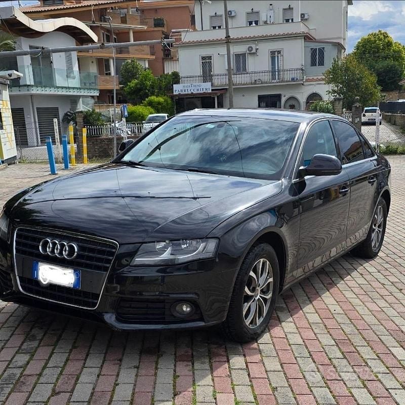 Begagnad Audi A4 143 HK (105 kW) 2012 Svart Sedan