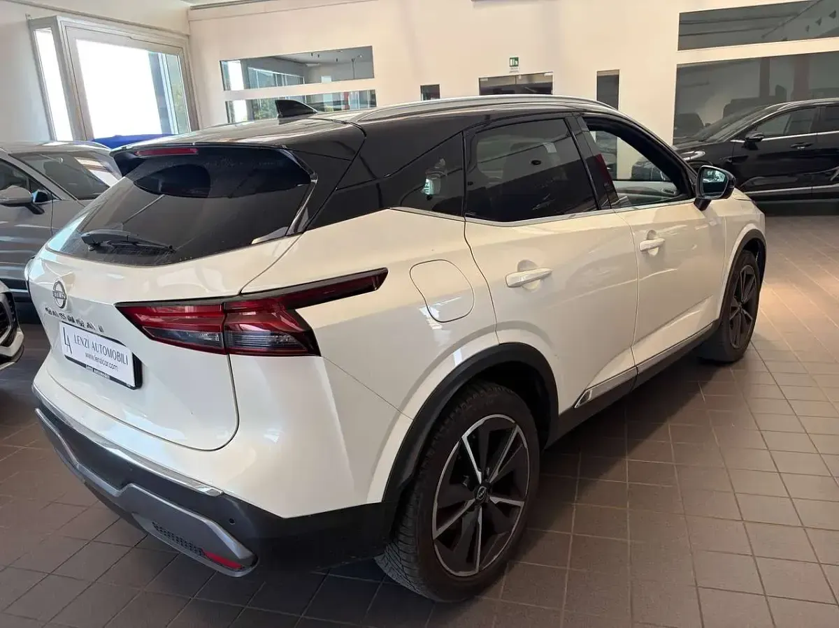 Usata Nissan Qashqai Tekna 158 CV (116 kW) 2022 Bianco SUV