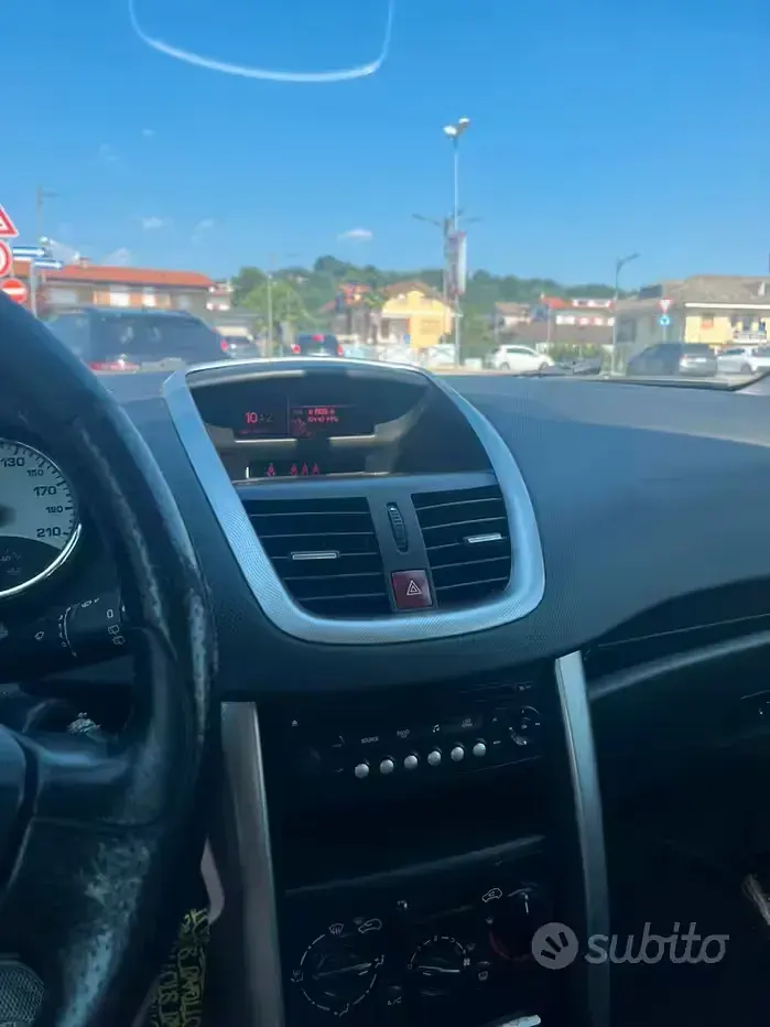 Usata Peugeot 207 88 CV (64 kW) 2007 Grigio Berlina
