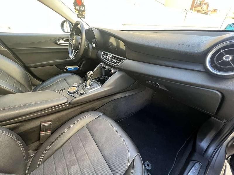 Usata Alfa Romeo Giulia Business 179 CV (131 kW) 2017 Berlina