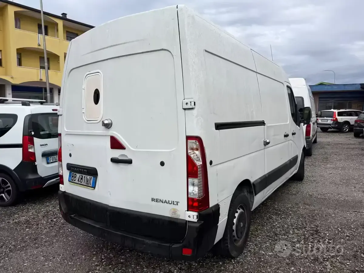 Usata Renault Master 125 CV (91 kW) 2012 Bianco Monovolume