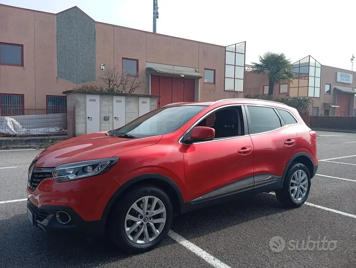 Usado Renault Kadjar 131 CV (96 kW) 2016 Rojo SUV
