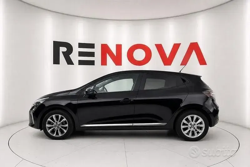 Usata Renault Clio V Techno 101 CV (74 kW) 2024 Nero Berlina
