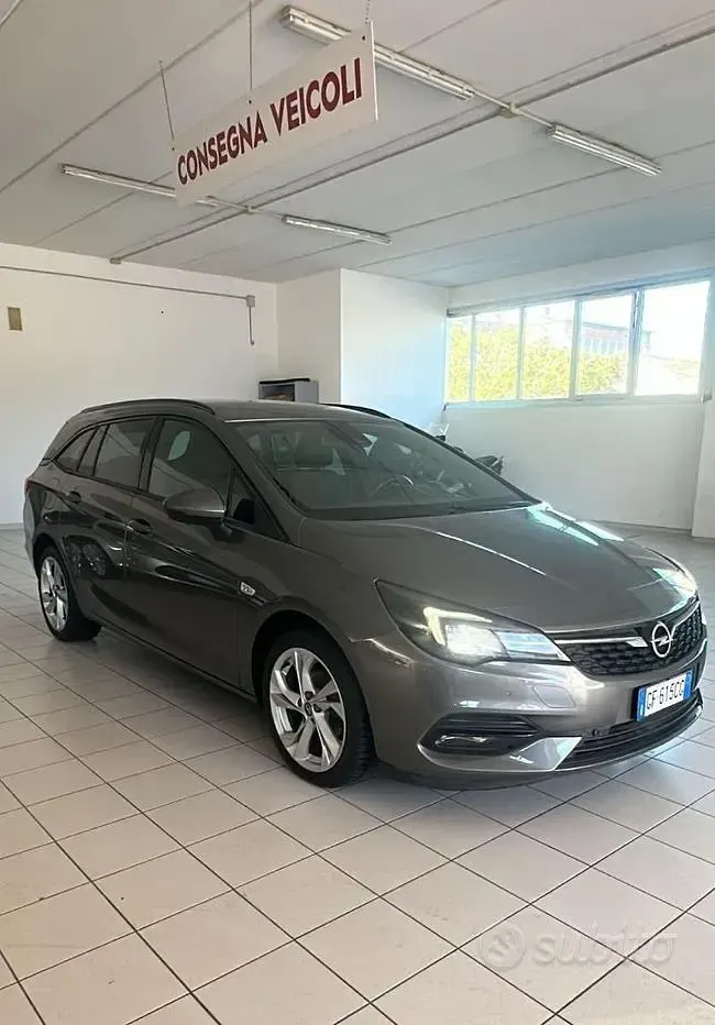 Usata Opel Astra S 122 CV (89 kW) 2021 Grigio Berlina