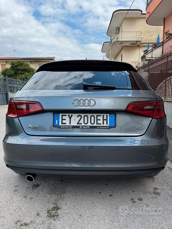 Usata Audi A3 Attraction 110 CV (80 kW) 2014 Grigio Berlina