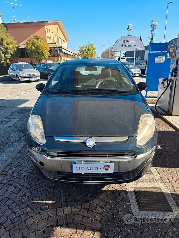 Usata Fiat Punto Evo Dynamic 77 CV (56 kW) 2009 Blu Utilitaria