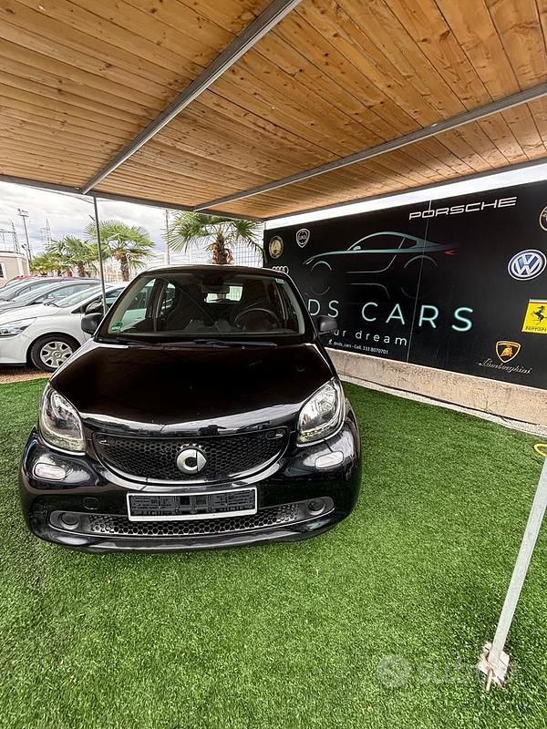 Nero Usata 2017 Smart ForFour Passion Utilitaria | 7999 € (Ottimo prezzo) - Immagine 1/4