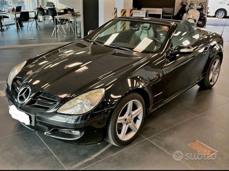 Usata Mercedes SLK200 163 CV (119 kW) 2005 Nero Cabrio