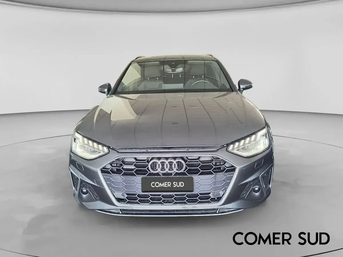 Usata Audi A4 S-Line 204 CV (150 kW) 2024 Grigio Station wagon