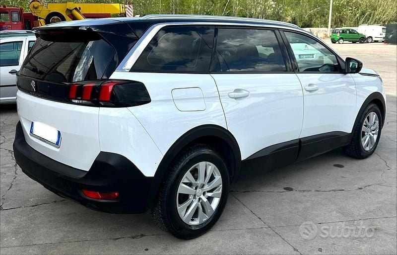 Usata Peugeot 5008 Allure 130 CV (95 kW) 2018 Bianco SUV