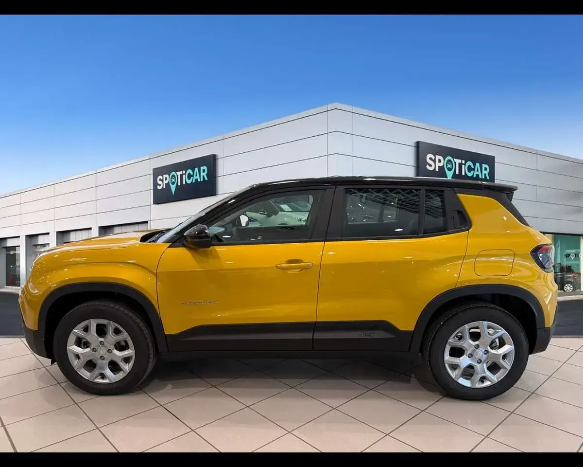 Nuova Jeep Avenger Altitude 101 CV (74 kW) 2026 Sun con tetto volcano SUV