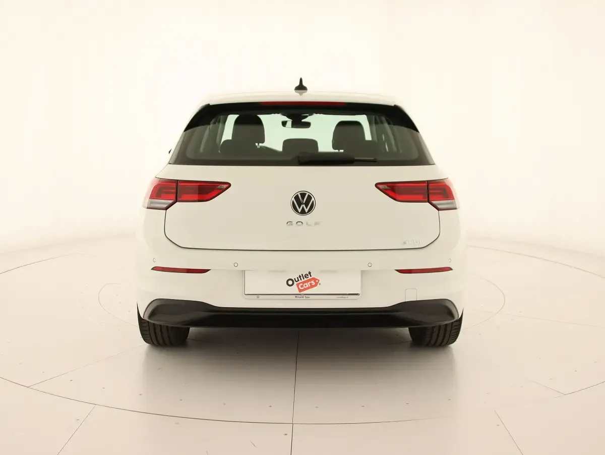 Usata VW Golf VIII Life 110 CV (80 kW) 2022 Pure white Berlina