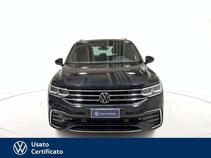 Usata VW Tiguan R-line 150 CV (110 kW) 2023 Nero pastello SUV