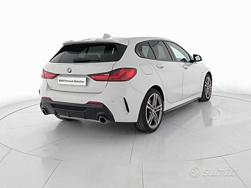 Usata BMW M135 Shadowline 306 CV (225 kW) 2021 Alpin white Utilitaria