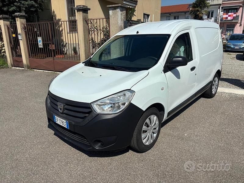 Bianco Usata 2013 Dacia Dokker Furgone | 4600 € (Ottimo prezzo) - Immagine 1/4