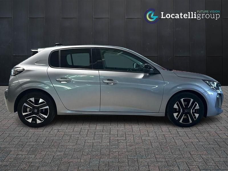 Usata Peugeot 208 Allure 101 CV (74 kW) 2025 Grigio Utilitaria