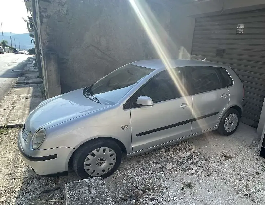 Usata VW Polo 64 CV (47 kW) 2002 Grigio Berlina