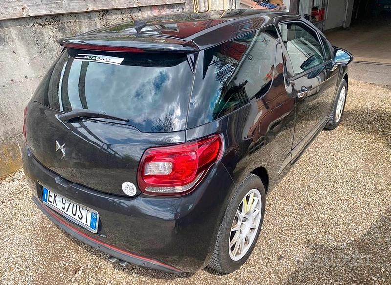Nero Usata 2012 Citroën DS3 Coupé | 3000 € (Super prezzo) - Immagine 1/4