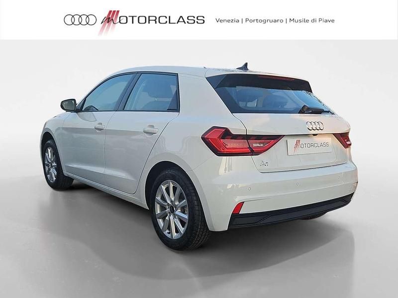 Nuova Audi A1 Sportback Business 116 CV (85 kW) 2026 Bianco ghiacciaio metallizzato Utilitaria