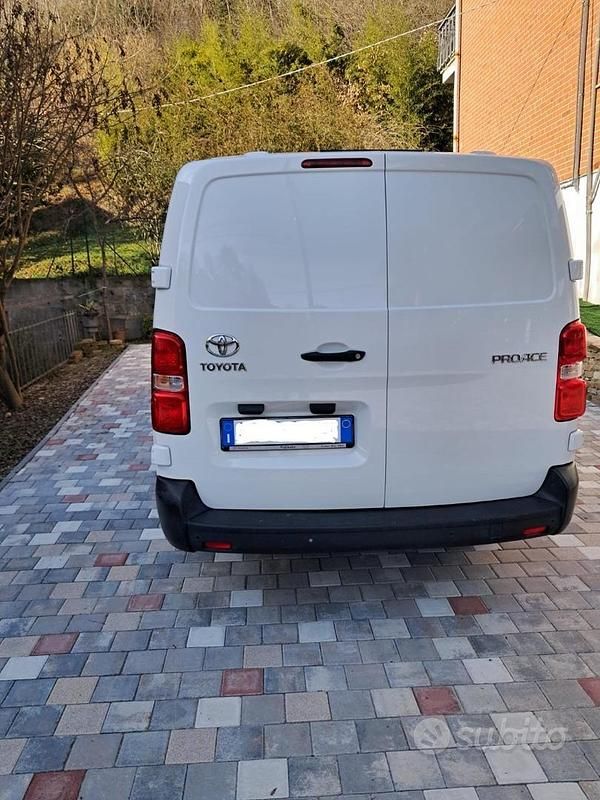 Usata Toyota Proace 122 CV (89 kW) 2020 Monovolume