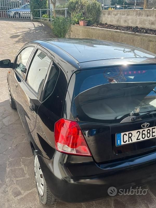 Usata Chevrolet Kalos SX 72 CV (52 kW) 2003 Nero Berlina