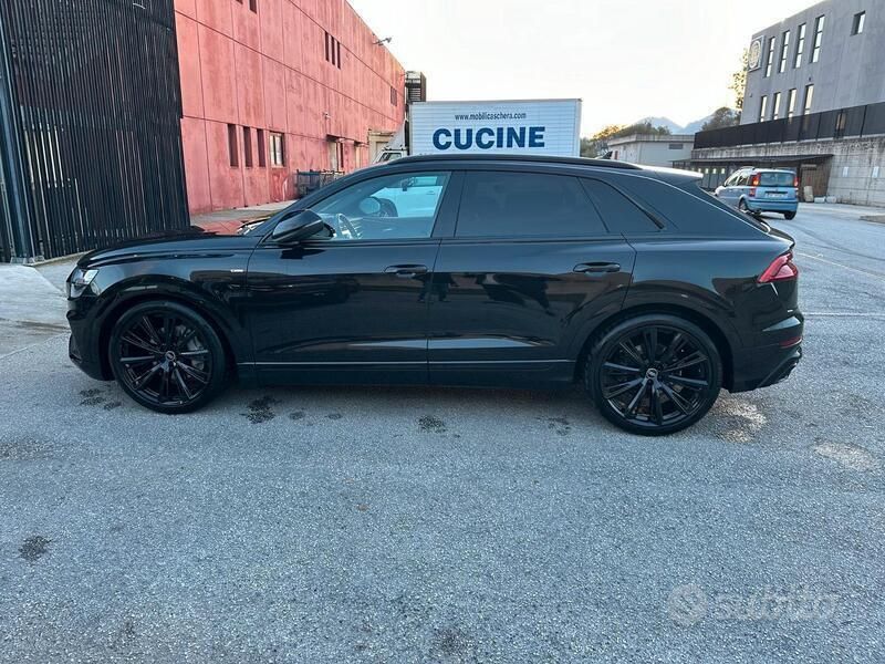 Usata Audi Q8 S-Line 2022 Nero SUV