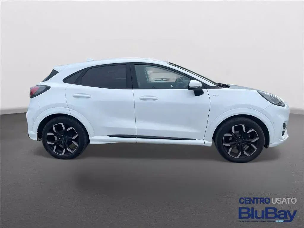 Usata Ford Puma ST-Line X 125 CV (91 kW) 2023 Frozen white SUV