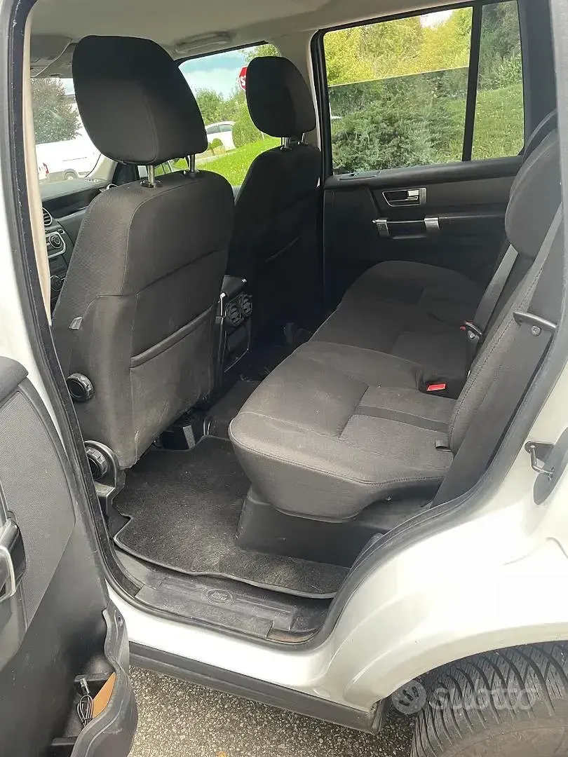 Usata Land Rover Discovery 245 CV (180 kW) 2011 Bianco SUV