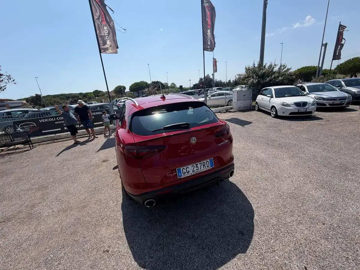 Usata Alfa Romeo Stelvio Business 160 CV (117 kW) 2021 Rosso SUV