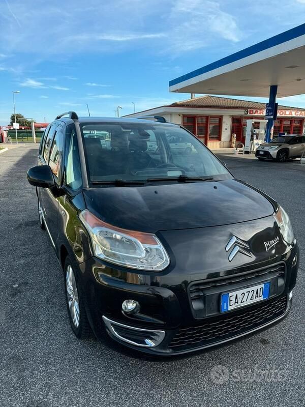 Nero Usata 2010 Citroën C3 Picasso Monovolume | 2300 € (Buon prezzo) - Immagine 1/4