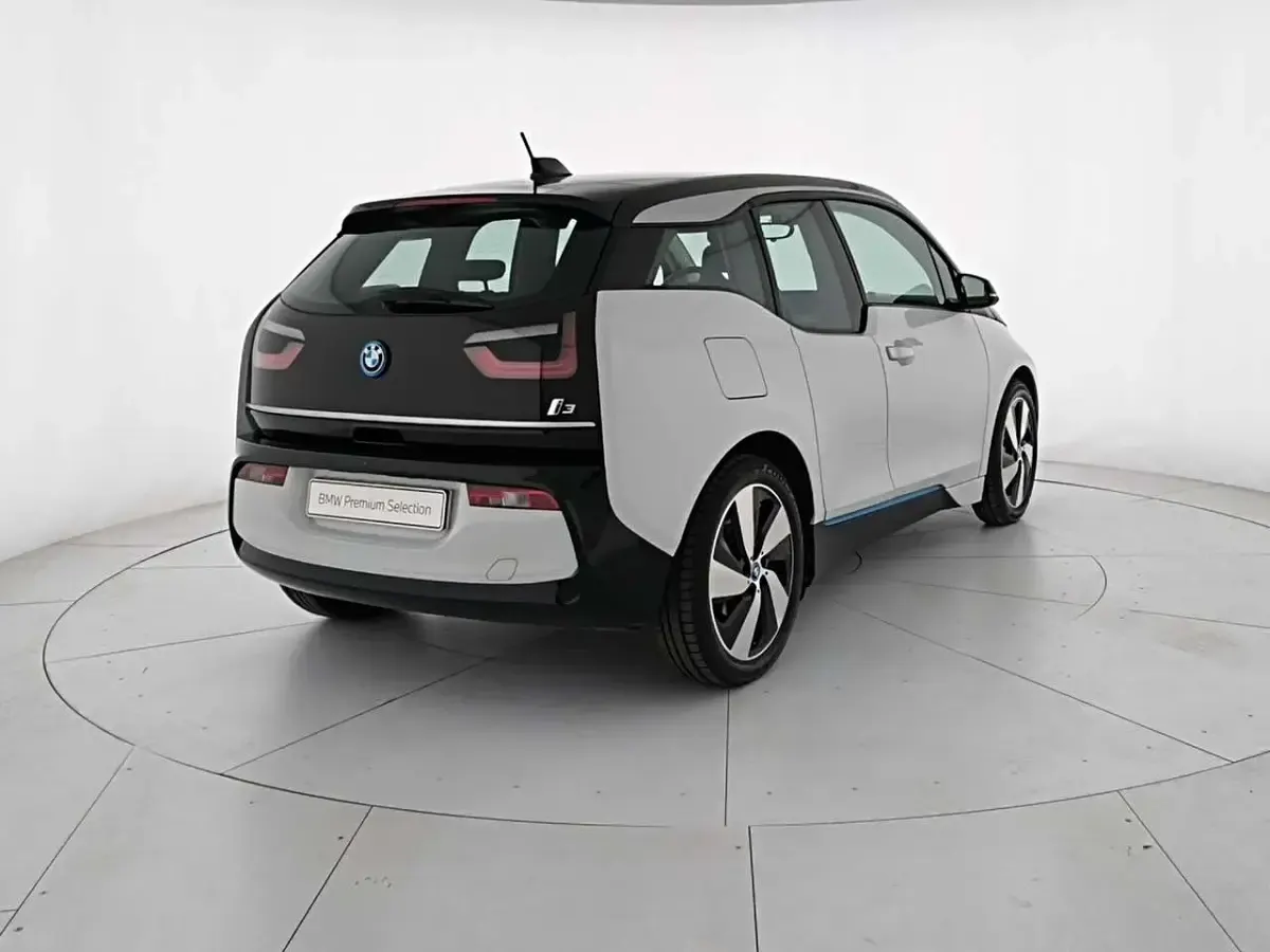 Usata BMW i3 Advantage 75 kW (102 CV) 2019 Capparis white con accenti bmw Utilitaria