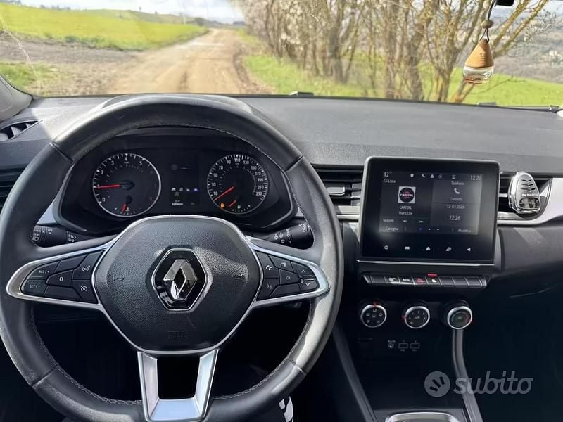 Usata Renault Captur 100 CV (73 kW) 2023 Nero SUV