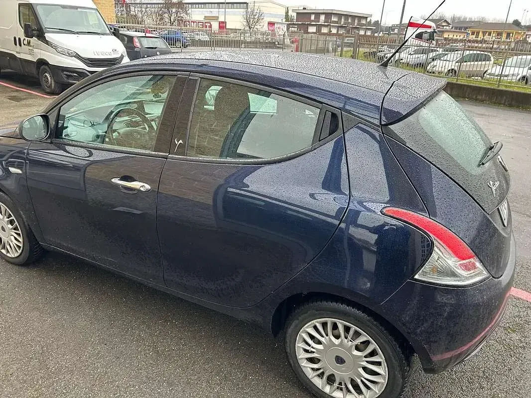 Usata Lancia Ypsilon Silver 95 CV (69 kW) 2017 Utilitaria