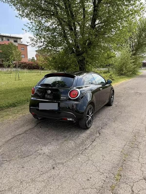 Usata Alfa Romeo MiTo 95 CV (69 kW) 2016 Nero Utilitaria