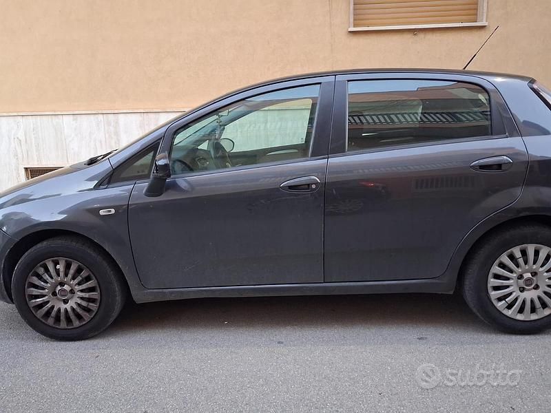 Usata Fiat Grande Punto 2010 Utilitaria