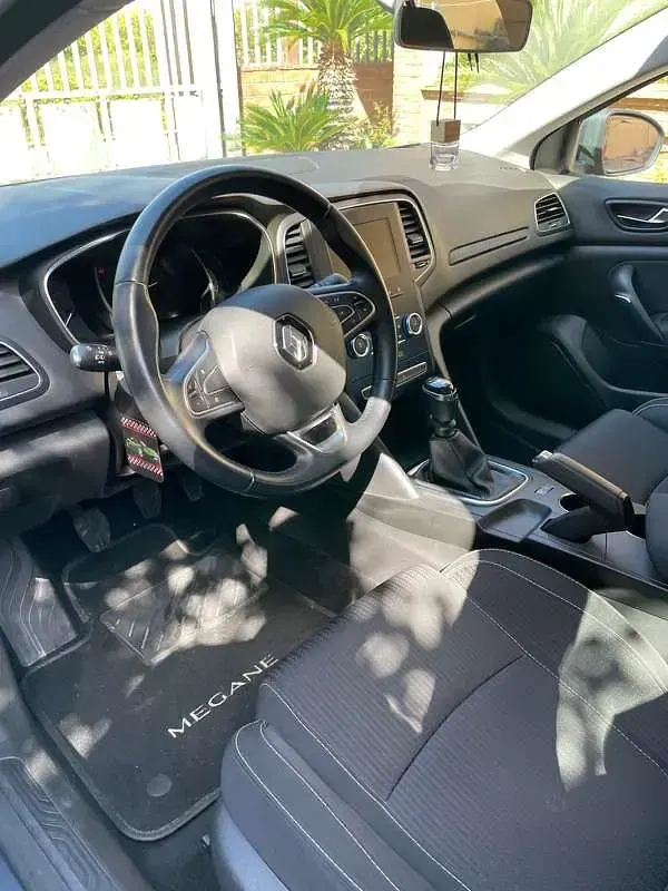 Usata Renault Mégane GrandTour 110 CV (80 kW) 2018 Grigio Station wagon