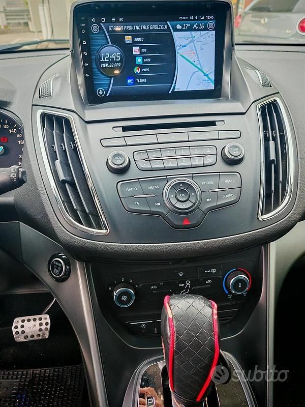 Usata Ford Kuga 120 CV (88 kW) 2017 Bianco SUV