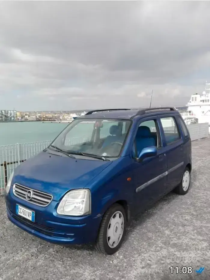 Usata Opel Agila 75 CV (55 kW) 2003 Bluazzurro Monovolume
