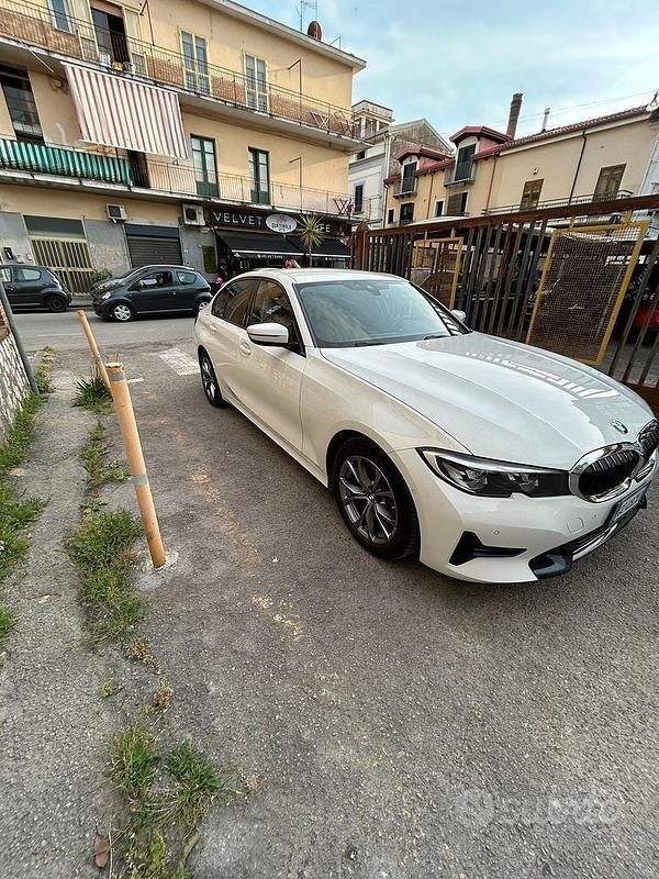 Usata BMW 318 M Sport 150 CV (110 kW) 2020 Bianco Berlina