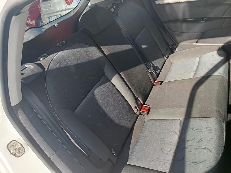 Usata Citroën C4 92 CV (67 kW) 2013 Bianco Berlina