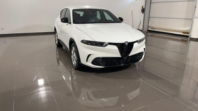Usata Alfa Romeo Tonale Sprint 131 CV (96 kW) 2024 Bianco SUV