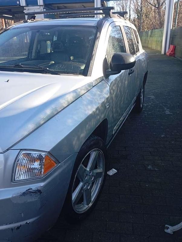 Usata Jeep Compass Limited 140 CV (102 kW) 2007 Argento SUV